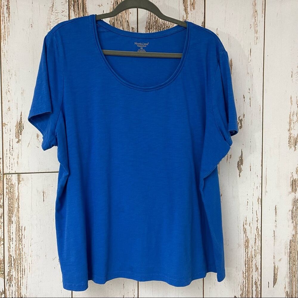 Northcrest, Blue T-Shirt, Size 2X.  In excellent condition!